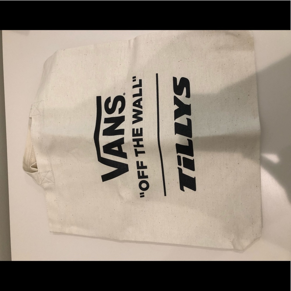 vans/tilly’s bag